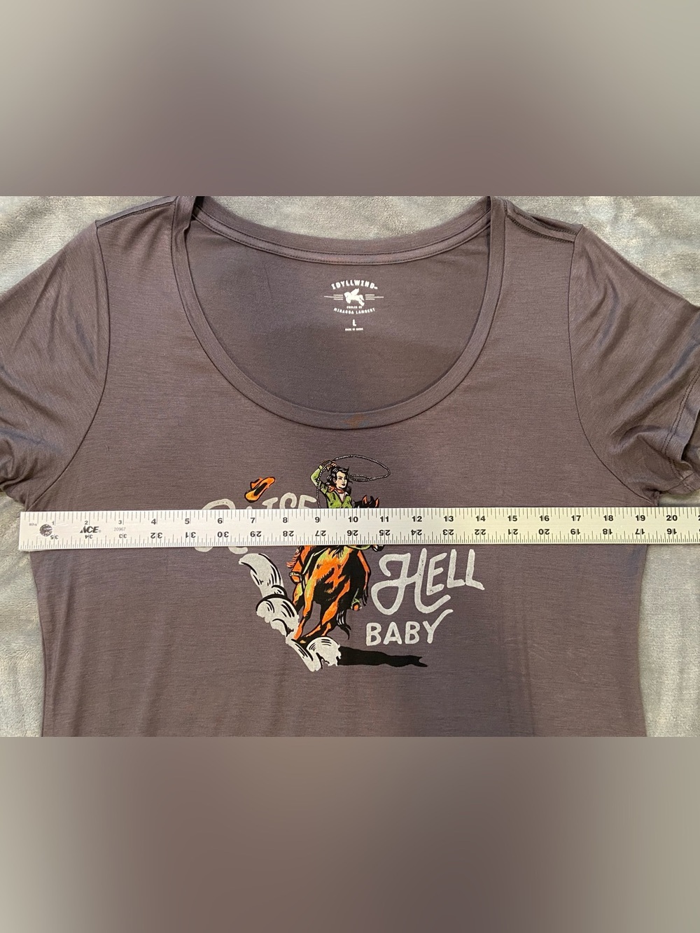 Idyllwind by Miranda Lambert Slate Gray 'Raise Hell Baby' Cowgirl Neck Tee Large - Picture 6 of 7